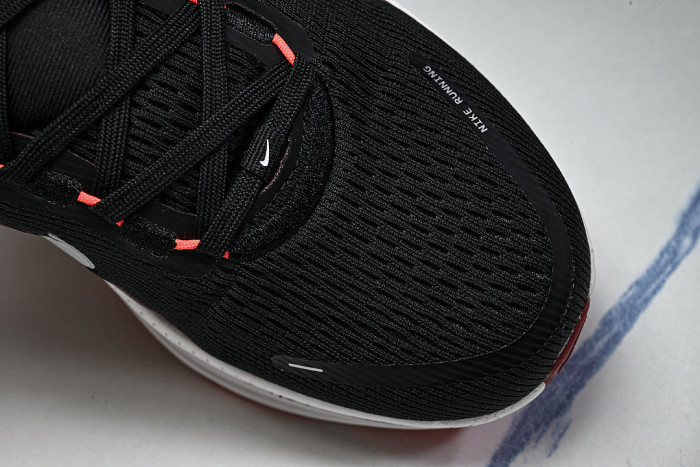 HM6803-008 VOMERO 18 VERSATILE ANTI SLIP LOW TOP RUNNING SHOES RED/BLACK