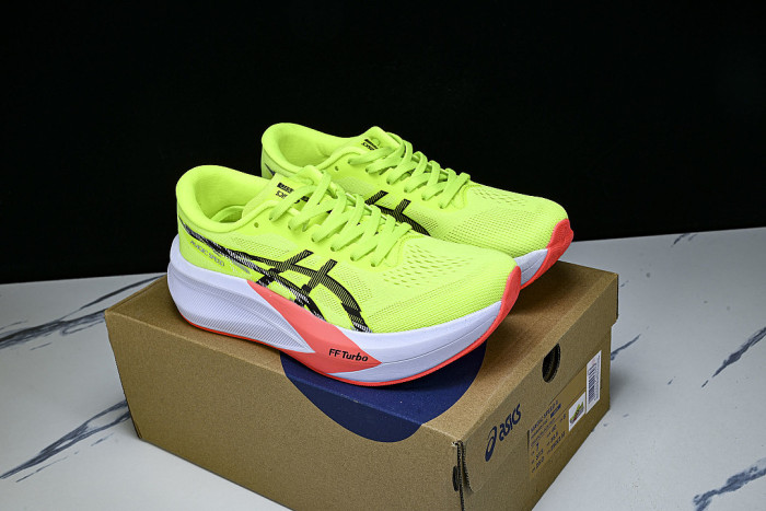 1011B875-750 MAGIC SPEED 4 SAFETY YELLOW/BLACK