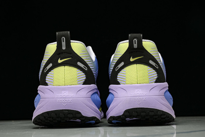 IB5169-500 VOMERO 18 VERSATILE ANTI SLIP LOW TOP RUNNING SHOES TARO PASTE PURPLE/DARK BLUE