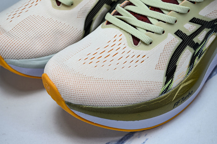 1011C102-100 MAGIC SPEED 4 ORANGE/WHITE/GREEN