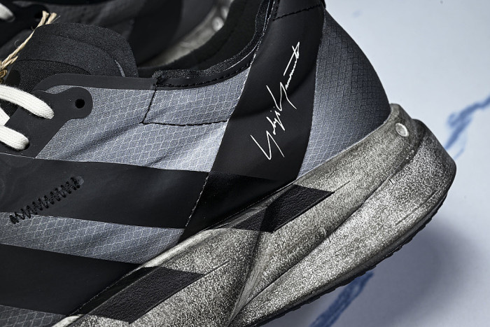 KI7128 Y-3 ADIOS PRO 4 BLACK/OFF WHITE/GREY FIVE