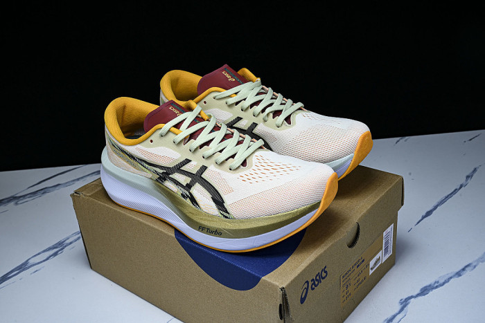 1011C102-100 MAGIC SPEED 4 ORANGE/WHITE/GREEN