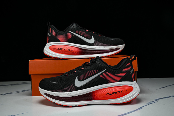 HM6803-008 VOMERO 18 VERSATILE ANTI SLIP LOW TOP RUNNING SHOES RED/BLACK