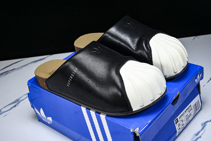 LC0411 SUPERSTAR CASUAL SEMI TRAILER BLACK/INKINESS