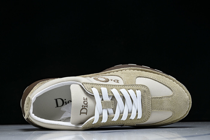 2026 THE NEW WOMEN'S SHOES ARE MADE OF COWHIDE AND TECHNOLOGICAL FABRIC SPORTS SHOES WHEAT/SAND