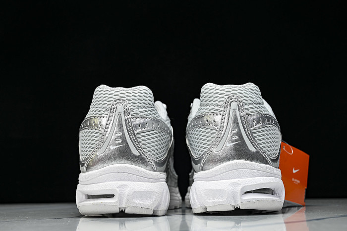 HQ2056-011 AIR MAX MOTO 2K RETRO AIR CUSHION RUNNING SHOES GREY/SILVER