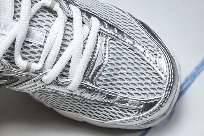 HQ2056-011 AIR MAX MOTO 2K RETRO AIR CUSHION RUNNING SHOES GREY/SILVER