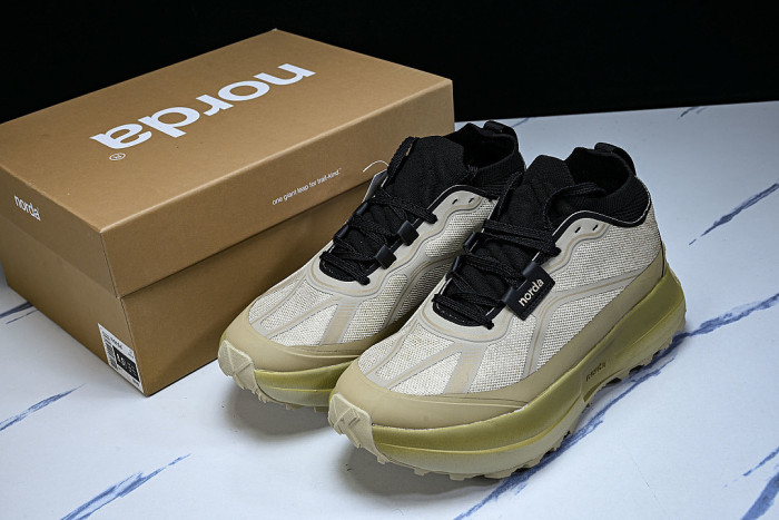 WEAR-RESISTANT OFF-ROAD RUNNING SHOES BEIGE/BROWN/GREEN