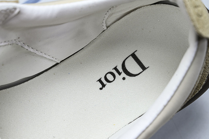 2026 THE NEW WOMEN'S SHOES ARE MADE OF COWHIDE AND TECHNOLOGICAL FABRIC SPORTS SHOES WHEAT/SAND