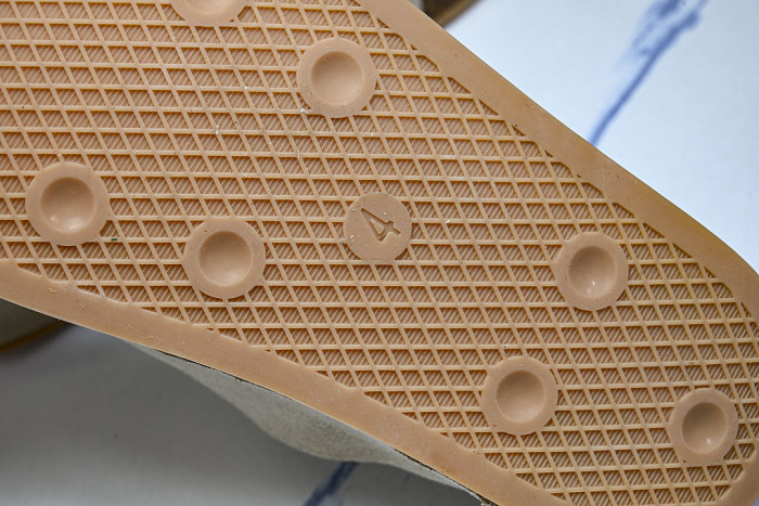 JP8730 ADIMULE MAGIC BEIGE/WONDER BEIGE/GUM 2