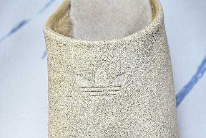 JP8730 ADIMULE MAGIC BEIGE/WONDER BEIGE/GUM 2