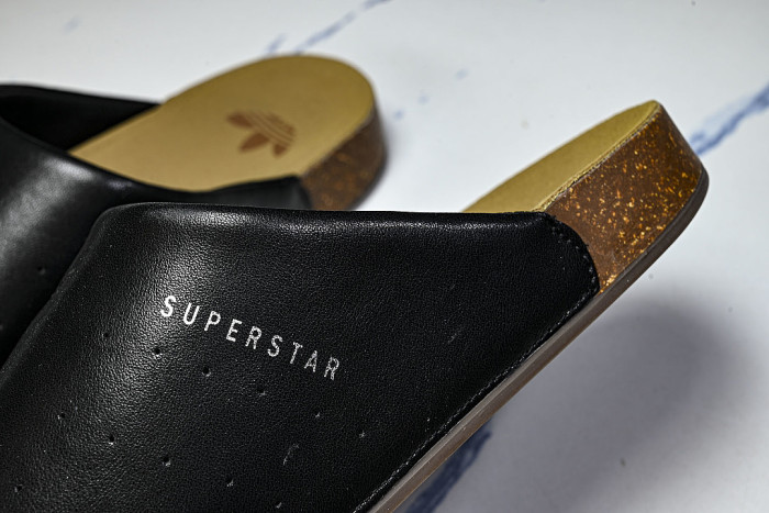 LC0411 SUPERSTAR CASUAL SEMI TRAILER BLACK/INKINESS