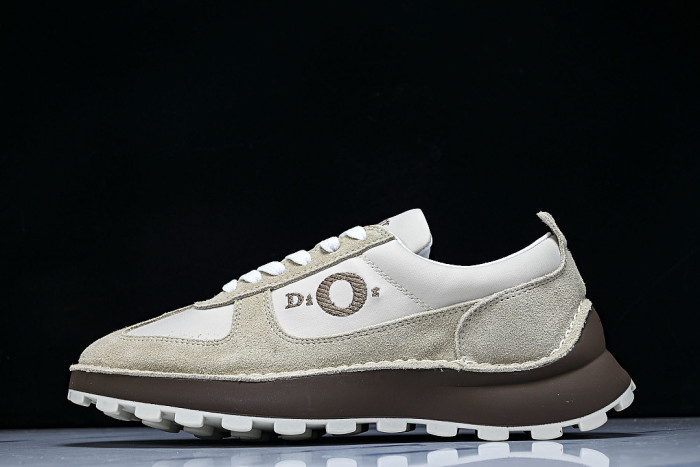 2026 THE NEW WOMEN'S SHOES ARE MADE OF COWHIDE AND TECHNOLOGICAL FABRIC SPORTS SHOES WHEAT/SAND