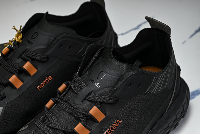 WEAR-RESISTANT CASUAL RUNNING SHOES BLACK/BLACK/BLACK
