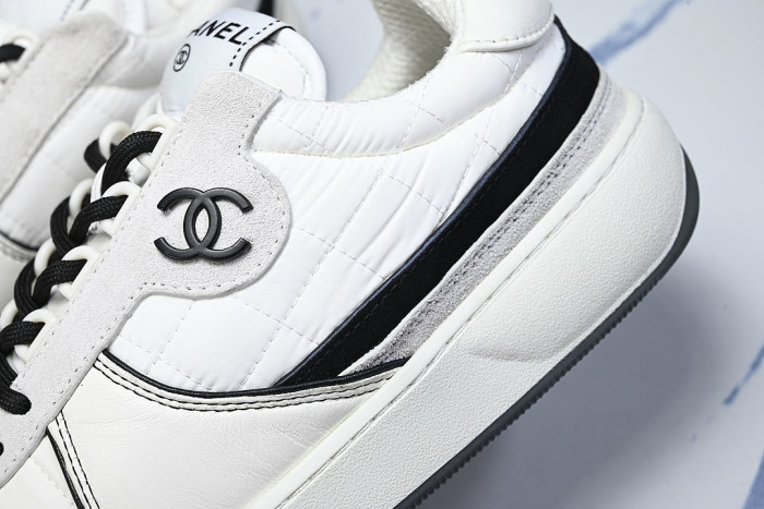 24B PAIR C CASUAL SPORTS SHOES AND SNEAKERS WHITE/PURE WHITE