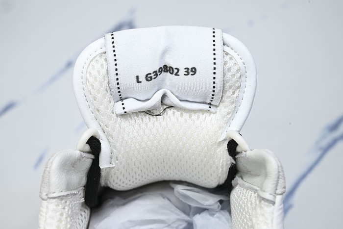 24B PAIR C CASUAL SPORTS SHOES AND SNEAKERS WHITE/PURE WHITE
