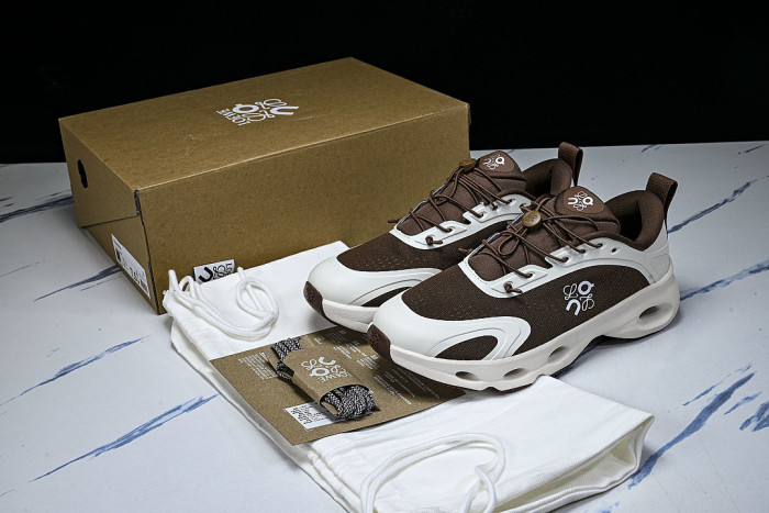 3MF30665479 ON JOINTLY DESIGNED CLOUDTILT CASUAL RUNNING SHOES COFFEE/CHOCOLATE
