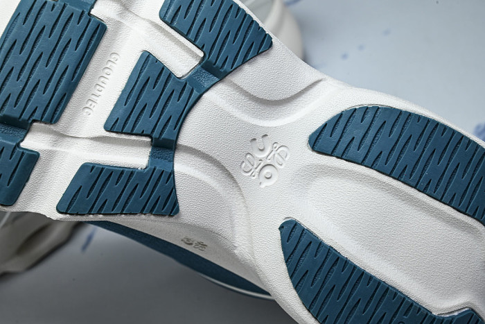 3MF30665478 ON JOINTLY DESIGNED CLOUDTILT CASUAL RUNNING SHOES NAVY BLUE/BLUE