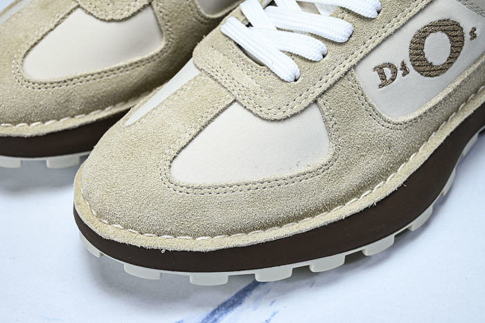 2026 THE NEW WOMEN'S SHOES ARE MADE OF COWHIDE AND TECHNOLOGICAL FABRIC SPORTS SHOES WHEAT/SAND