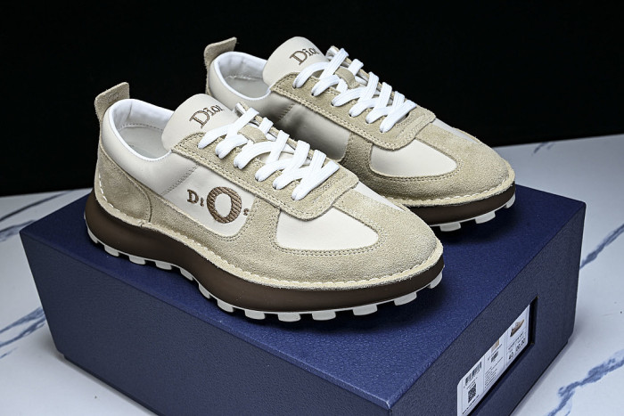 2026 THE NEW WOMEN'S SHOES ARE MADE OF COWHIDE AND TECHNOLOGICAL FABRIC SPORTS SHOES WHEAT/SAND