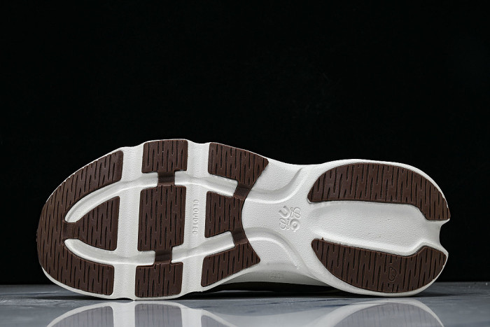 3MF30665479 ON JOINTLY DESIGNED CLOUDTILT CASUAL RUNNING SHOES COFFEE/CHOCOLATE