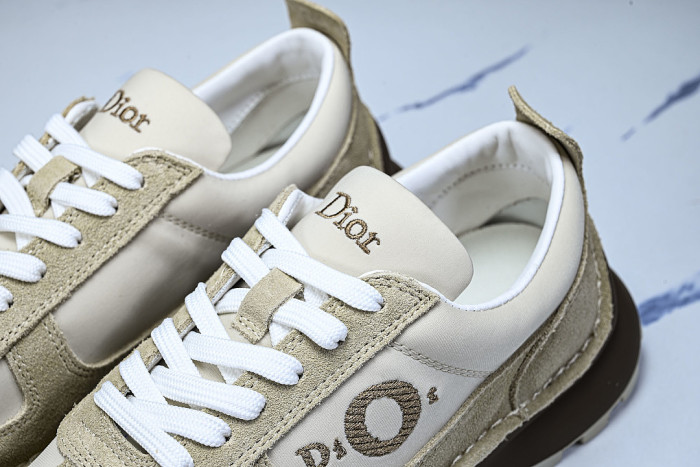 2026 THE NEW WOMEN'S SHOES ARE MADE OF COWHIDE AND TECHNOLOGICAL FABRIC SPORTS SHOES WHEAT/SAND