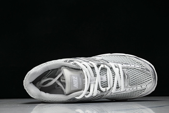 HQ2056-011 AIR MAX MOTO 2K RETRO AIR CUSHION RUNNING SHOES GREY/SILVER