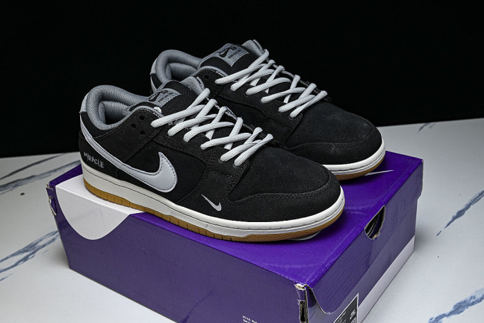HF3063-001 SB DUNK LOW CASUAL SNEAKERS BLACK/GREY/BLACK