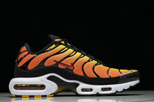 HF0552-001 AIR MAX PLUS TRIPLE SHOCK ABSORBING RUNNING SHOES ORANGE/YELLOW/BLACK