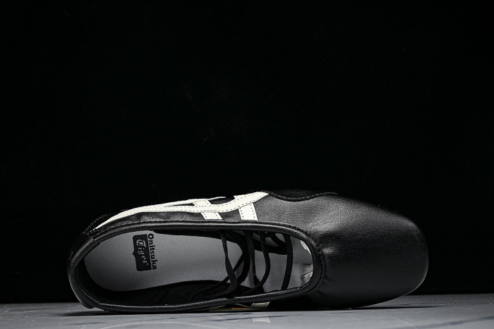 1182A704-001 GYMNARINA BLACK/CREAM