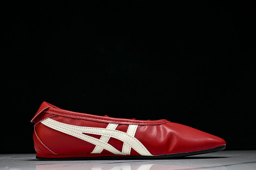1182A704-600 GYMNARINA CLASSIC RED/CREAM