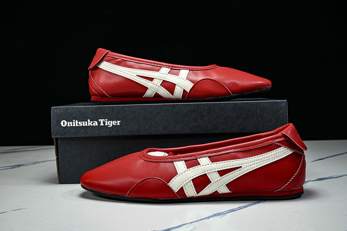 1182A704-600 GYMNARINA CLASSIC RED/CREAM