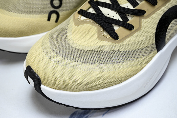 ON CLOUDMONSTER 3 HYPER LOW-TOP RUNNING SHOES YELLOW/BLACK/YELLOW