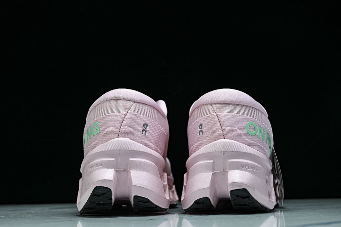 ON RUNNING CLOUDMONSTER 3 PINK/GREEN/PINK