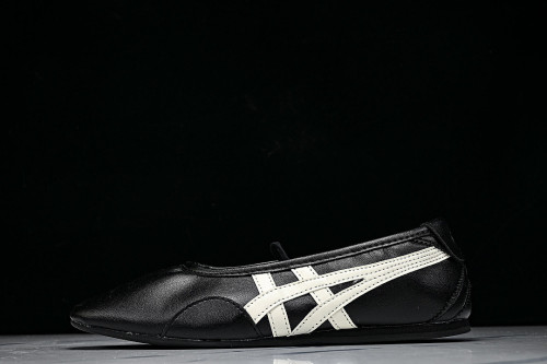 1182A704-001 GYMNARINA BLACK/CREAM