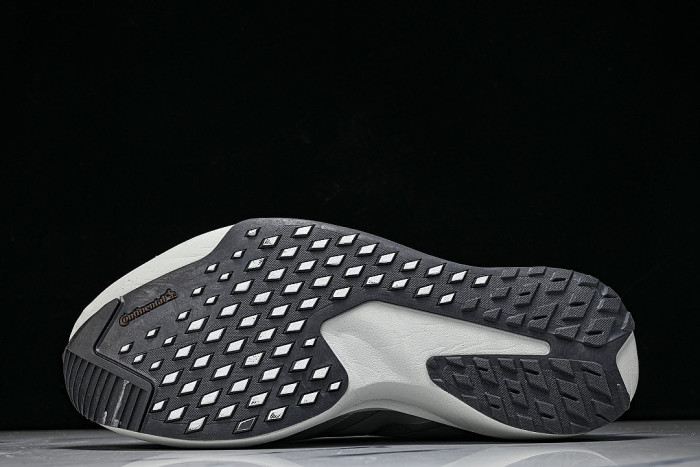 K15668 ADIZERO EVO SL GREY FIVE/MATTE SILVER/LINEN GREEN