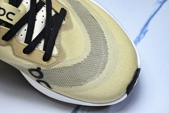ON CLOUDMONSTER 3 HYPER LOW-TOP RUNNING SHOES YELLOW/BLACK/YELLOW