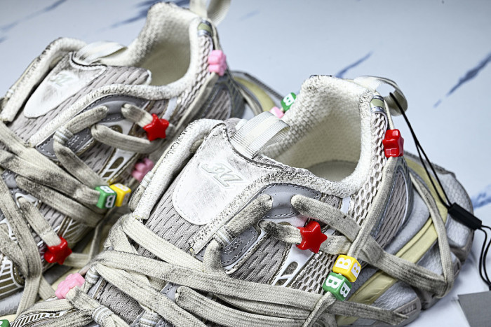 W3XBD9188 3XL EXTREME LACES FASHIONABLE RUNNING SHOES BEIGE/SILVER