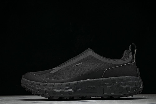 WEAR-RESISTANT CASUAL RUNNING SHOES BLACK/BLACK/BLACK