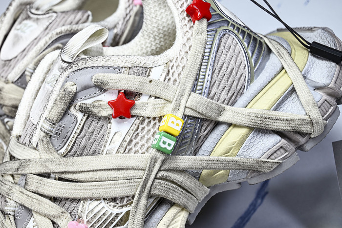 W3XBD9188 3XL EXTREME LACES FASHIONABLE RUNNING SHOES BEIGE/SILVER