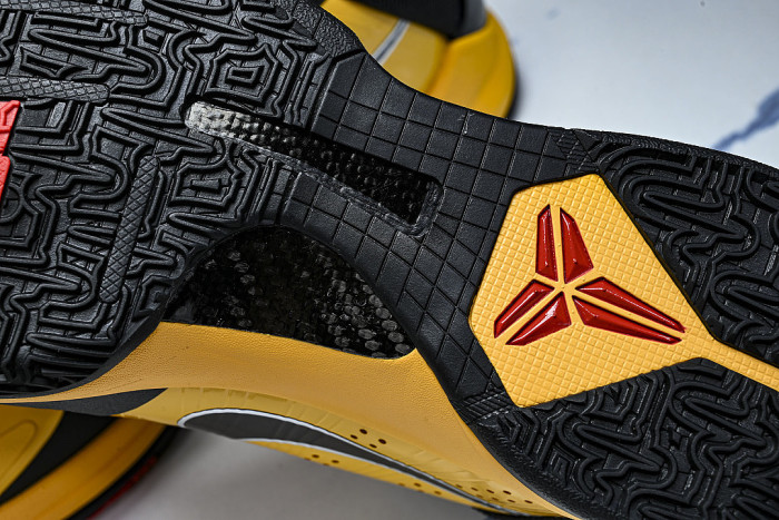 CD4991-700 KOBE 5 PROTRO BRUCE LEE CASUAL RUNNING SHOES ORANGE/BLACK