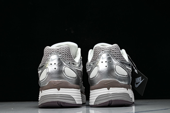 IB4019-019 P-6000 PLATINUM VIOLET/VAST GREY/SUMMIT WHITE/TAUPE GREY