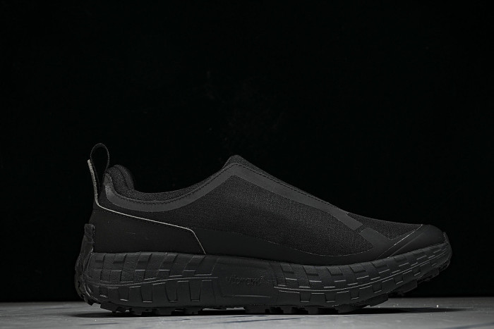 WEAR-RESISTANT CASUAL RUNNING SHOES BLACK/BLACK/BLACK