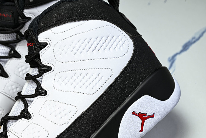 IX6179-100 JORDAN 9 RETRO WHITE/TRUE RED/BLACK