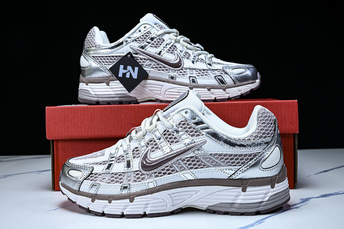 IB4019-019 P-6000 PLATINUM VIOLET/VAST GREY/SUMMIT WHITE/TAUPE GREY