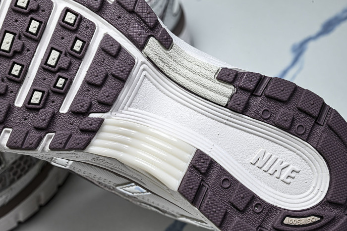 IB4019-019 P-6000 PLATINUM VIOLET/VAST GREY/SUMMIT WHITE/TAUPE GREY