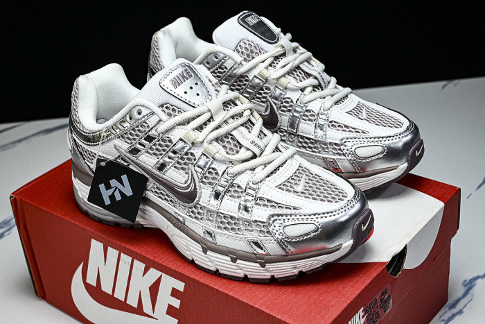IB4019-019 P-6000 PLATINUM VIOLET/VAST GREY/SUMMIT WHITE/TAUPE GREY