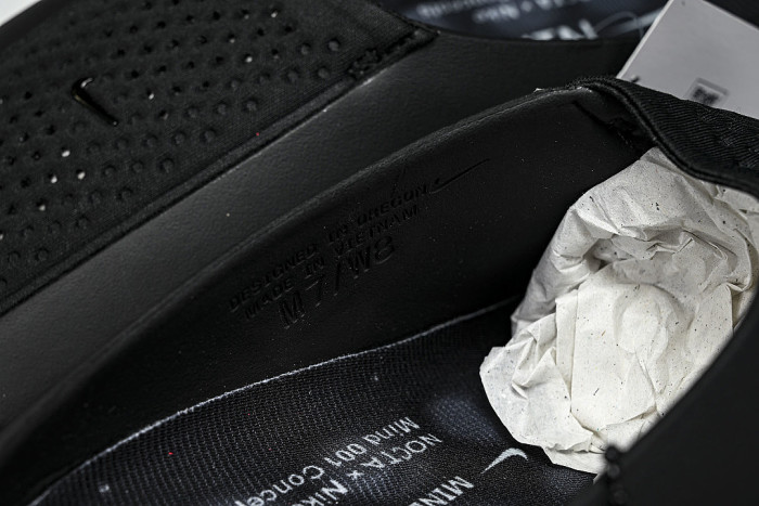HQ4307-005 MIND 001 SLIDE BLACK/ANTHRACITE/COOL GREY