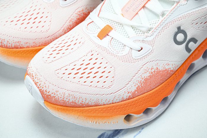 ON RUNNING CLOUDTILT LOW-TOP LIGHTWEIGHT CASUAL SHOES WHITE/ORANGE
