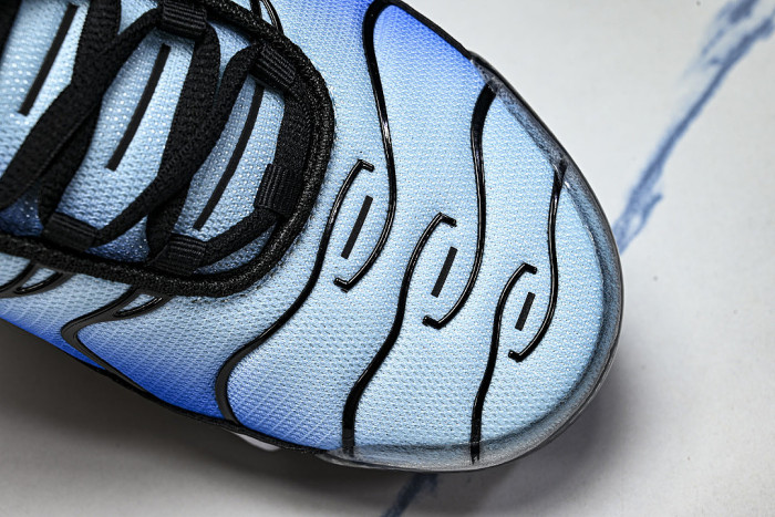 DX0755-001 AIR MAX PLUS OG BLACK/CHAMOIS/SKY BLUE/HYPER BLUE